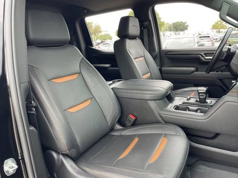 Used 2023 GMC Sierra 1500 AT4 w/ AT4 Premium Package AWD/4WD image 29
