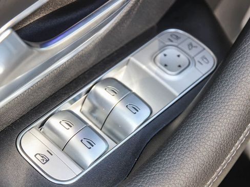 New 2026 Mercedes-Benz GLS 580 4MATIC image 22