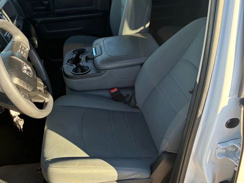 Used 2018 RAM 1500 Express w/ Express Value Package AWD/4WD image 19