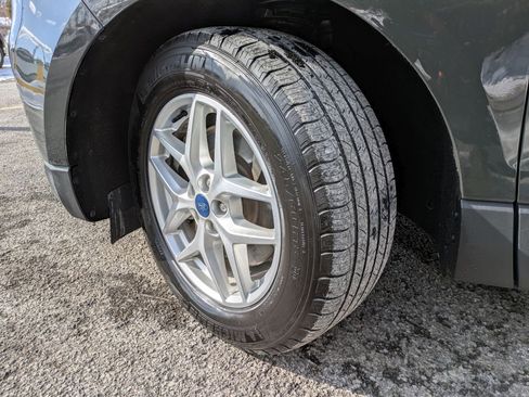 Used 2022 Ford Edge SEL w/ Convenience Package image 39