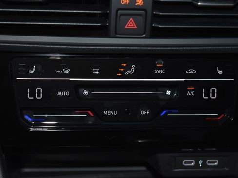 New 2026 Volkswagen Jetta SE image 11