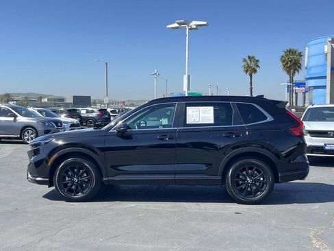 Used 2025 Honda CR-V Sport image 2