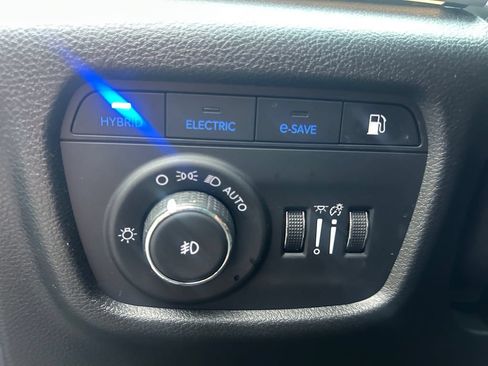 Used 2024 Jeep Grand Cherokee Limited 4xe AWD/4WD image 23