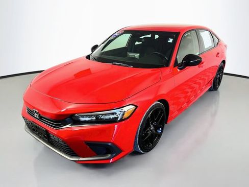 Used 2023 Honda Civic Sport image 4