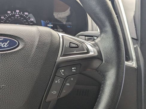 Used 2022 Ford Edge Titanium image 26