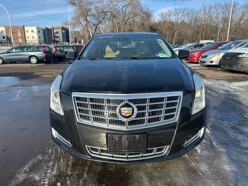 Used 2013 Cadillac XTS Premium image 2