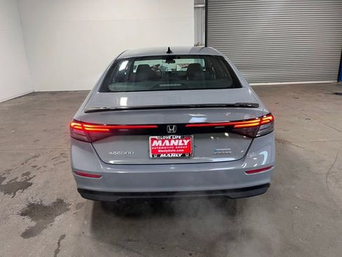 Used 2024 Honda Accord Sport image 4