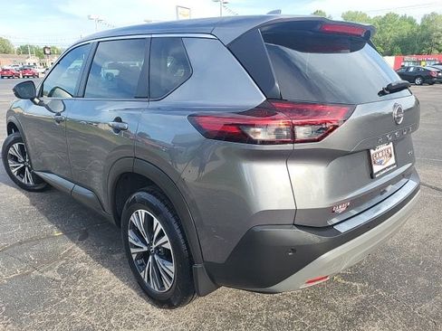 Used 2022 Nissan Rogue SV FWD image 12