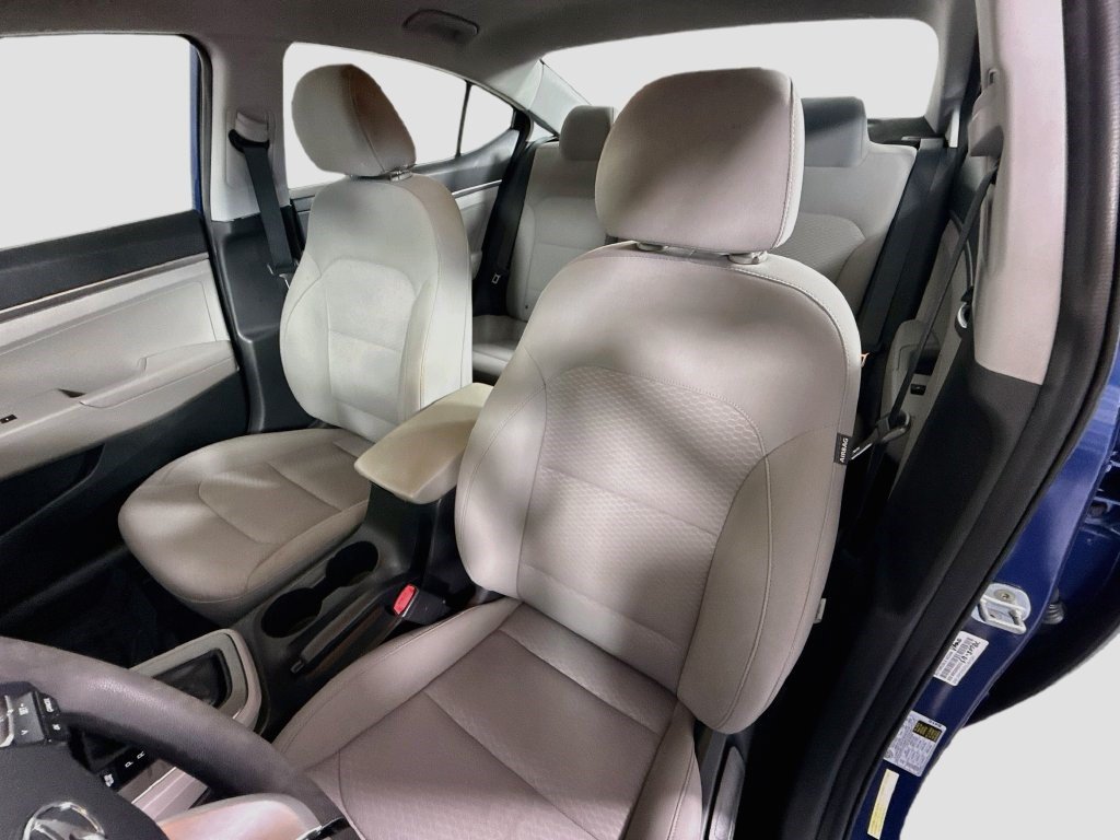 Used 2020 Hyundai Elantra SE FWD image 20