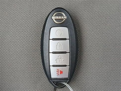 Used 2023 Nissan Frontier SV w/ SV Convenience Package image 33