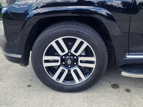 Used 2024 Toyota 4Runner Limited RWD image 9