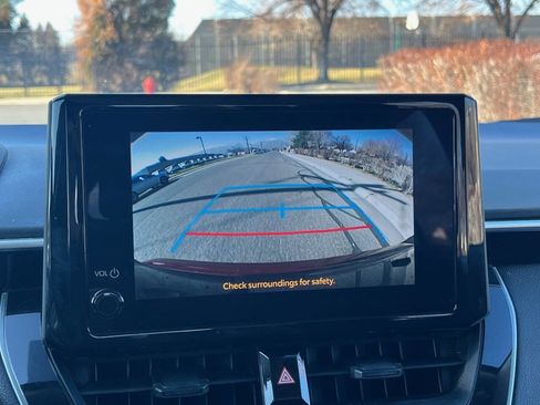 Used 2024 Toyota Corolla LE image 11