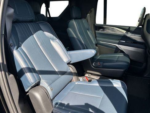 New 2026 Cadillac Escalade IQL Sport 2 AWD/4WD image 18