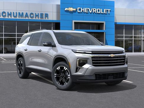 New 2027 Chevrolet Traverse LT w/ Sun and Wheel Package AWD/4WD image 7