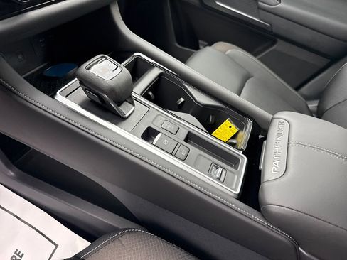 New 2026 Nissan Pathfinder SL FWD image 24
