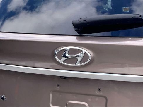 Used 2019 Hyundai Santa Fe FWD image 28