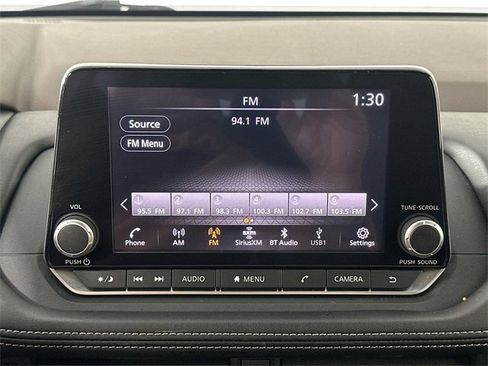 Used 2023 Nissan Rogue SV image 11