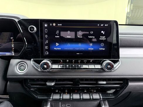 Used 2023 Chevrolet Colorado LT w/ LT Convenience Package II image 19