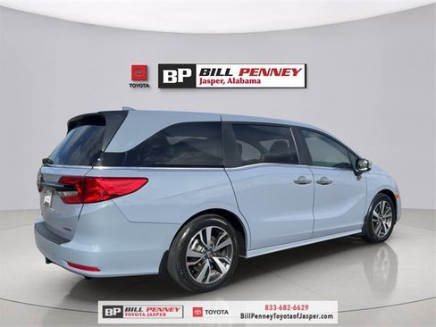 Used 2023 Honda Odyssey Touring image 5