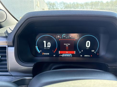 Used 2023 Ford F150 Lariat w/ Equipment Group 502A High image 27