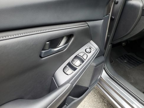 Certified 2025 Nissan Sentra S FWD image 14