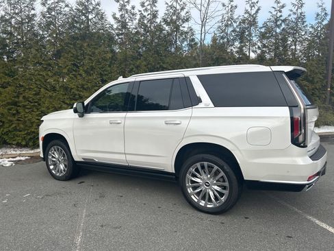 Used 2022 Cadillac Escalade Premium Luxury w/ Performance Package image 6