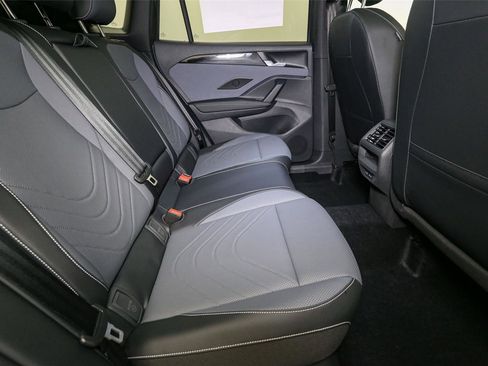 New 2026 Volkswagen Tiguan SE R-Line image 17