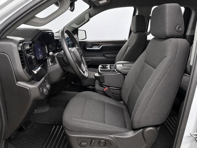 Used 2024 Chevrolet Silverado 1500 RST AWD/4WD image 10