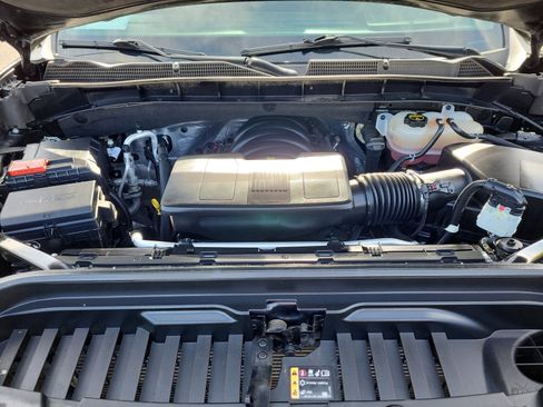 Used 2024 GMC Sierra 1500 SLT image 30