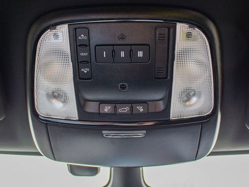 Used 2021 Dodge Durango SRT Hellcat w/ Technology Group image 34