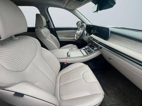 Used 2023 Hyundai Palisade Calligraphy image 18