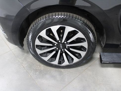 Used 2023 Lincoln Navigator Reserve image 57