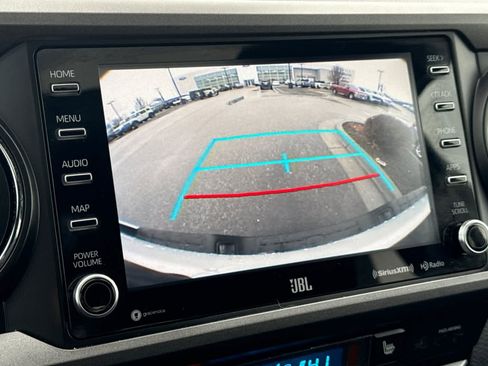 Used 2020 Toyota Tacoma TRD Off-Road image 19