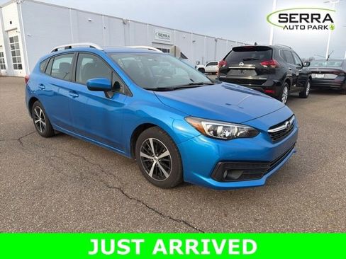 Used 2022 Subaru Impreza Premium w/ Popular Package #2 image 2