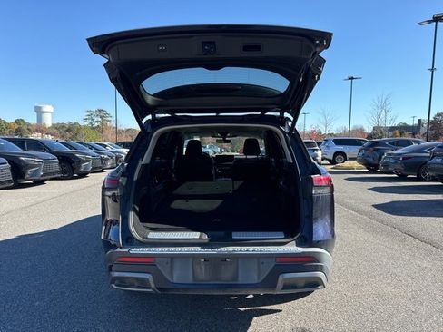 Used 2023 INFINITI QX60 Sensory w/ Cargo Package image 13