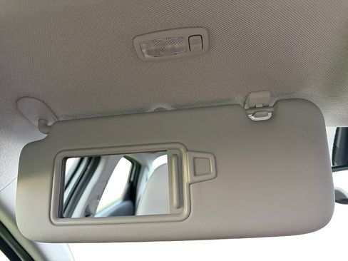 Certified 2026 Hyundai Elantra Limited FWD image 22