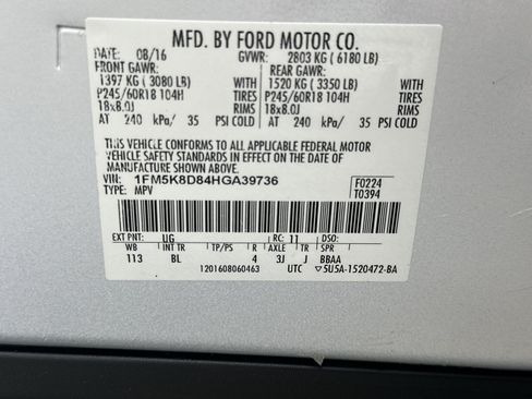 Used 2017 Ford Explorer XLT w/ Equipment Group 202A AWD/4WD image 36