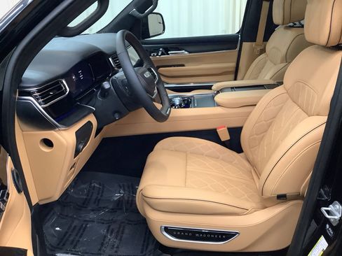 New 2026 Jeep Grand Wagoneer Summit AWD/4WD image 14