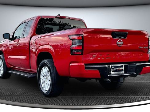 Used 2022 Nissan Frontier SV w/ Technology Package image 4