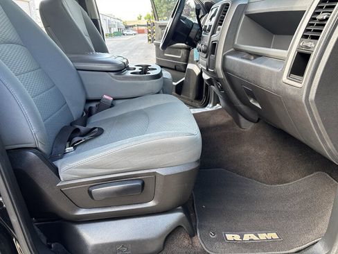 Used 2014 RAM 1500 Express AWD/4WD image 38