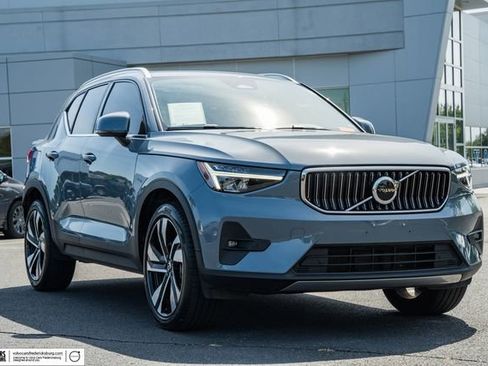 Used 2023 Volvo XC40 B5 Plus w/ Protection Package Premier AWD/4WD image 1