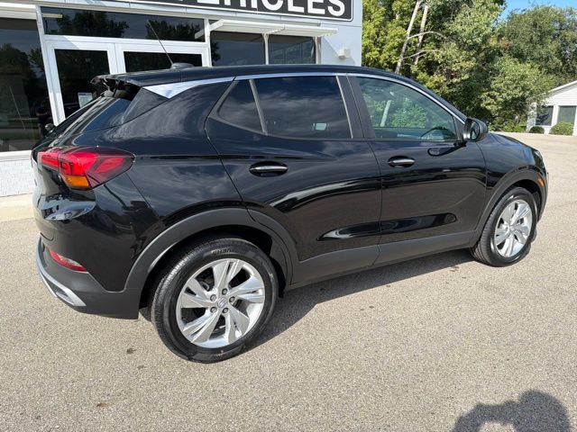 Certified 2024 Buick Encore GX Preferred w/ Comfort Package FWD image 3