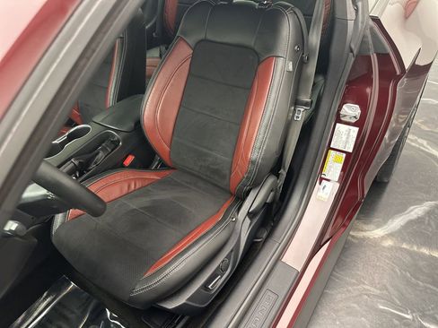 Used 2018 Ford Mustang GT image 11