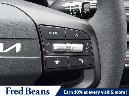 New 2026 Kia K4 LXS image 16