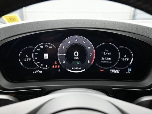 Certified 2025 Porsche Cayenne S AWD/4WD image 19