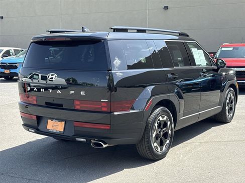 Used 2025 Hyundai Santa Fe SEL image 3