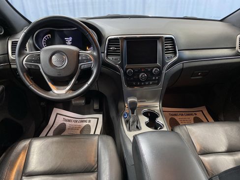 Used 2018 Jeep Grand Cherokee Limited image 31