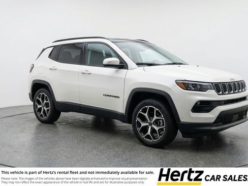 Used 2025 Jeep Compass Limited image 1