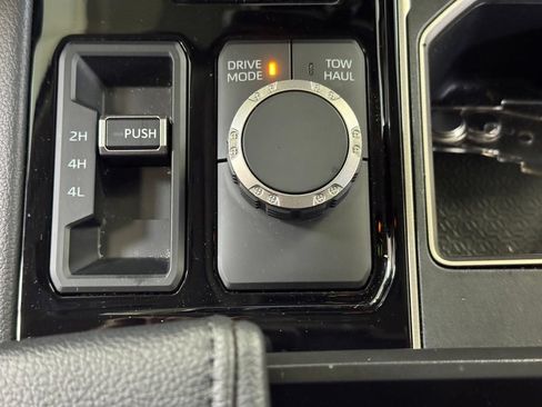 Used 2024 Toyota Tundra Limited AWD/4WD image 37
