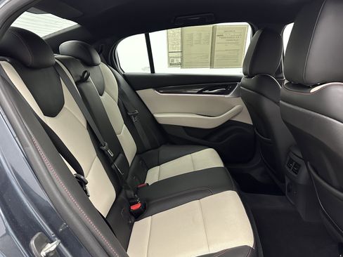 Used 2021 Cadillac CT5 Sport RWD image 33